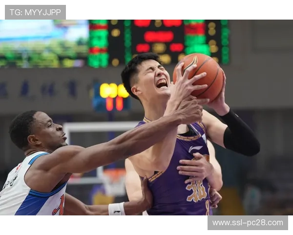 新疆伊力特轻取北京控股，豪取十连胜稳居积分榜次席